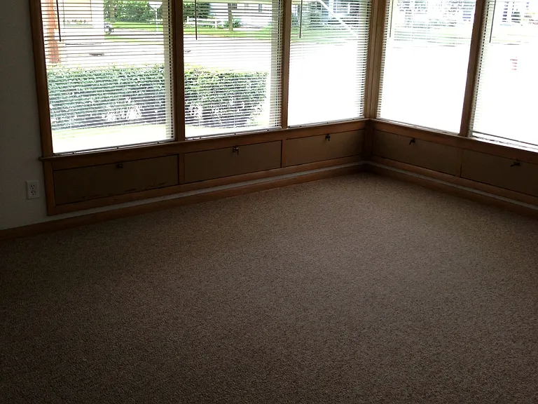 950 Glenview Ave #2 — Photo 15