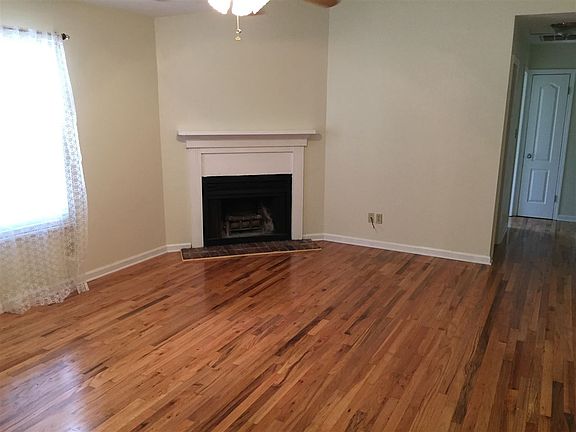 5th image of 2921 N Settlers Blvd