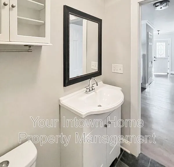 2695 Sharondale Dr NE — Photo 20