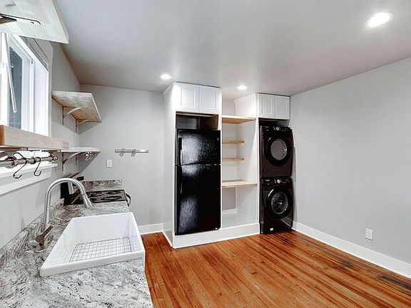 2nd image of 17 Forest Mill St #B