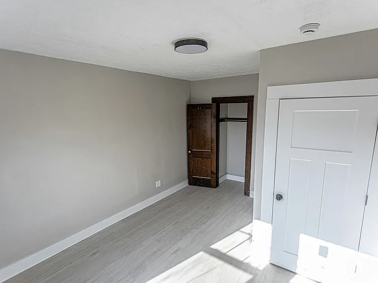 12009 Clifton Blvd #6 — Photo 9