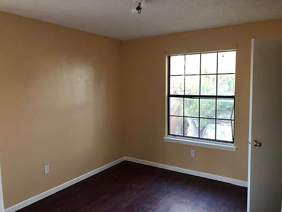 3rd image of 2917 San Agustin Ave