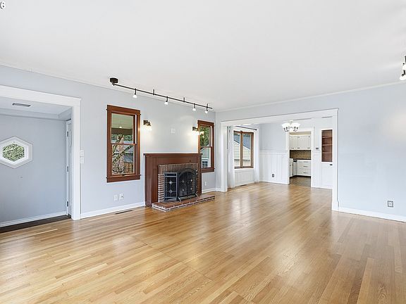 4th image of 5820 SW Nevada Ct