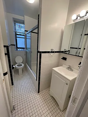 Rented by Metropolis International Realty Inc. | media 21