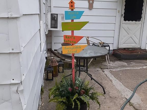 3rd image of 3384 N Euclid Ave
