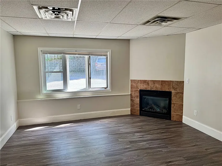 241 Norris Dr — Photo 5