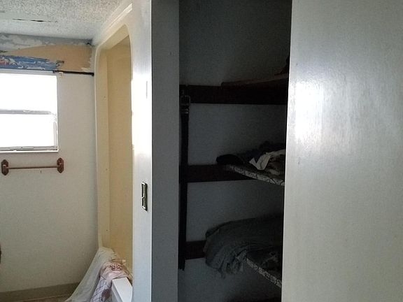 5th image of 1289 Reid Dr