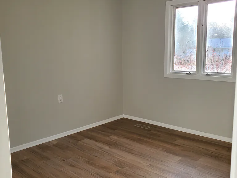 411 Sussex Dr — Photo 7