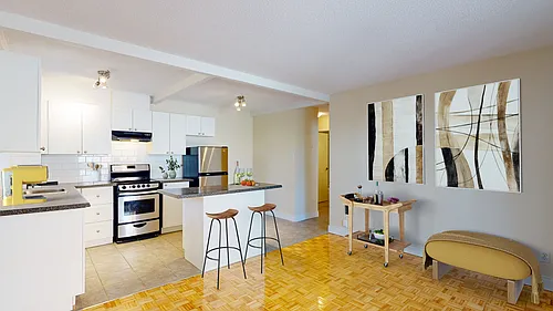 10 Burnside Ave #202 Photo 1