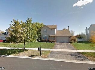 3196 Diane Dr, Aurora, IL 60504