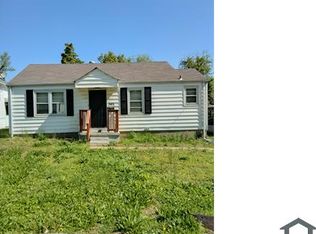 345 Midridge Dr, Saint Louis, MO 63137