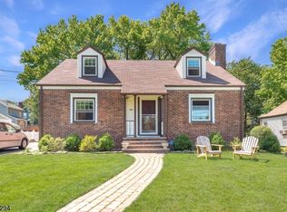 184-186 Oakland Rd, Maplewood, NJ 07040