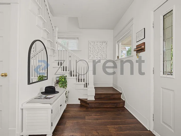 185 E Lincoln St — Photo 9
