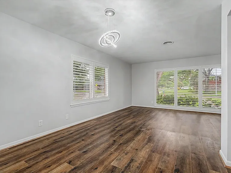 2123 Ridgecrest Dr — Photo 10