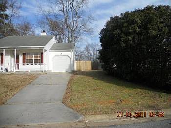1st image of 526 Elsie Dr