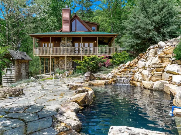 286 Pine Trl, Warne, NC 28909