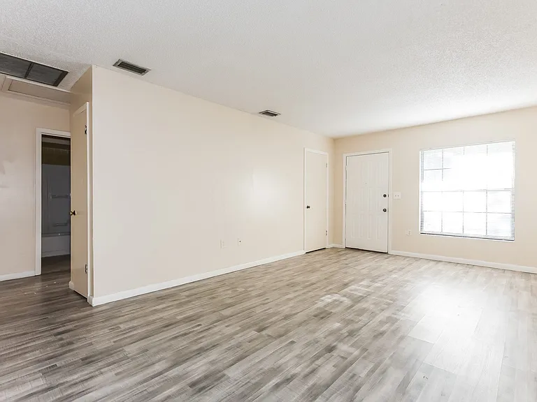 620 Emerald Ave #1 — Photo 8