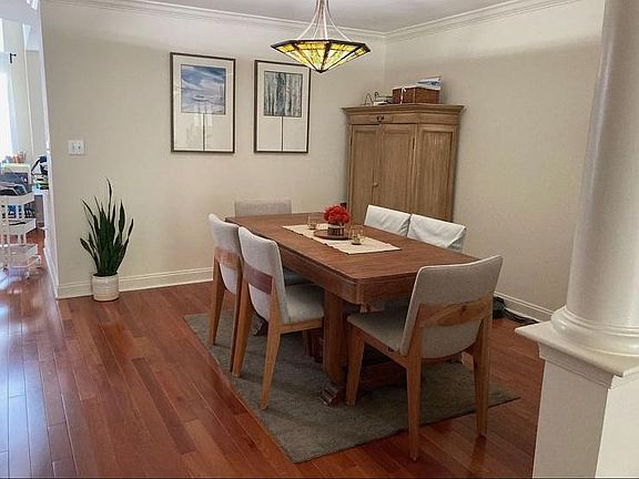4th image of 353 Cynthia Ln
