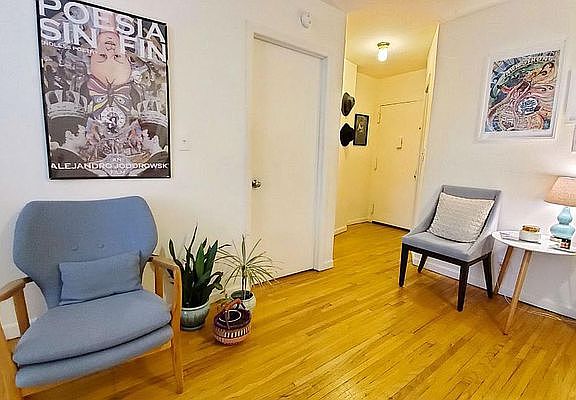 4th image of 411 W 24th St #2