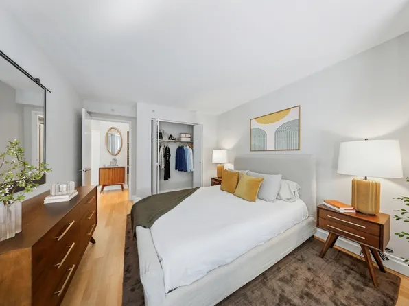 776 Sixth Avenue image 37 of 40