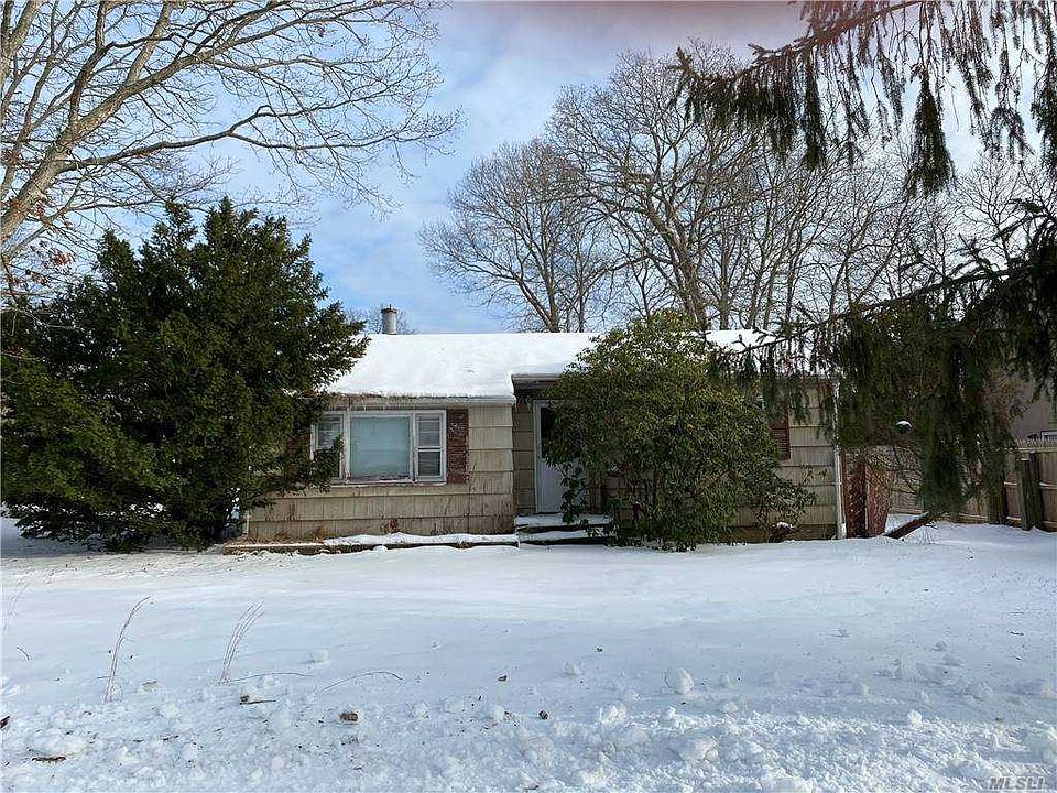 1st image of 73 Holiday Blvd