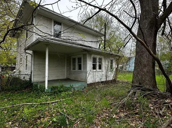 1623 Leer St, South Bend, IN 46613