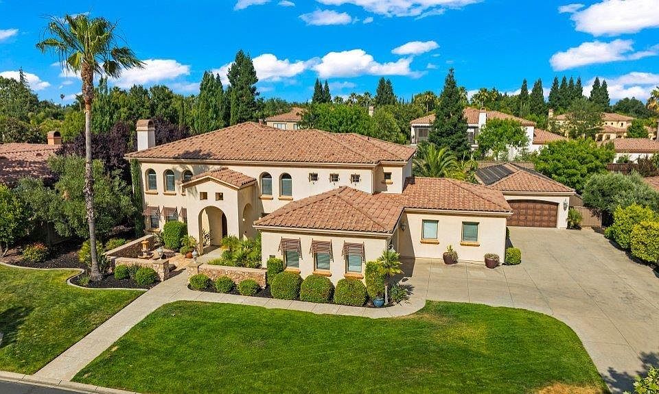 1st image of 8527 Indianwood Ln