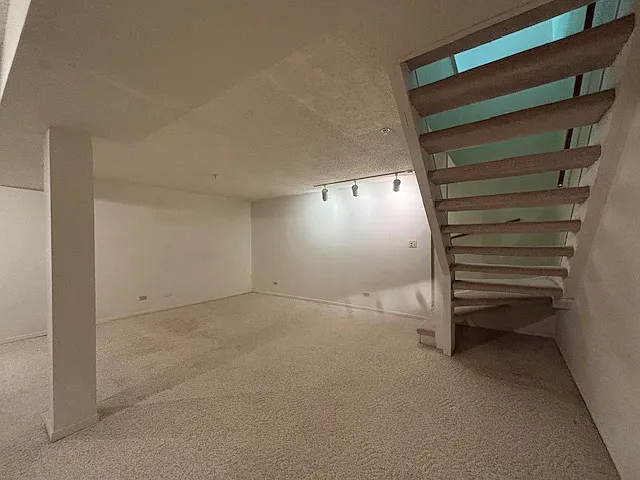 905 Casey Ct #1 — Photo 35