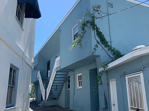 2nd image of 106 Entrada Dr #1