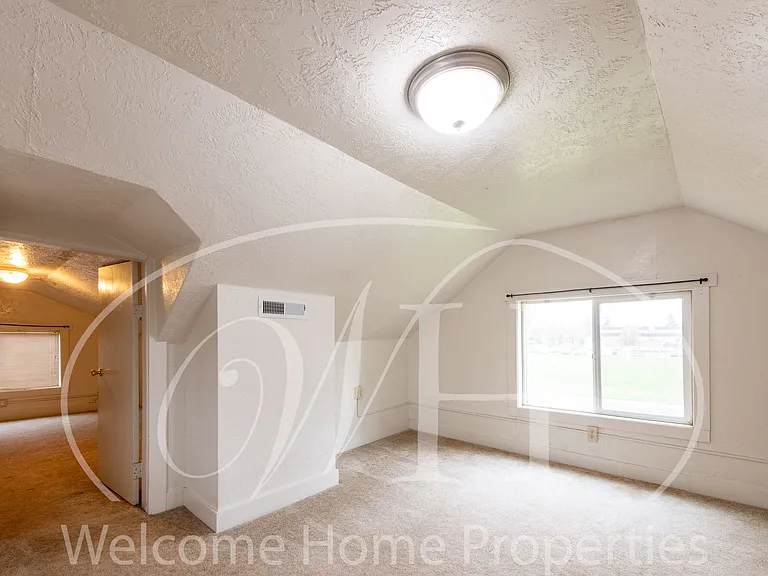 322 SW 1st St — Photo 18