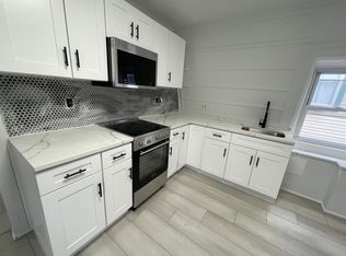 82 Hollingsworth St APT 2, Lynn, MA 01902