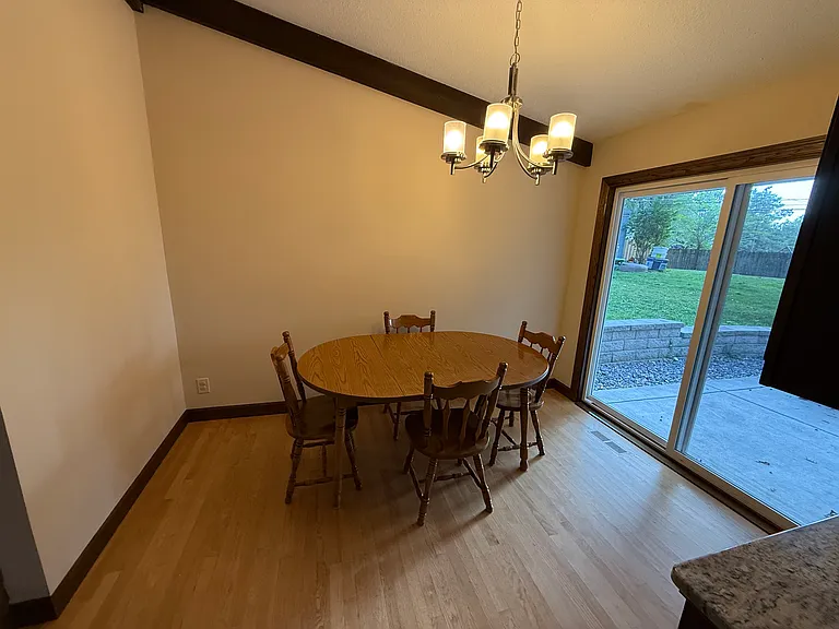 5610 Matterhorn Dr NE — Photo 10