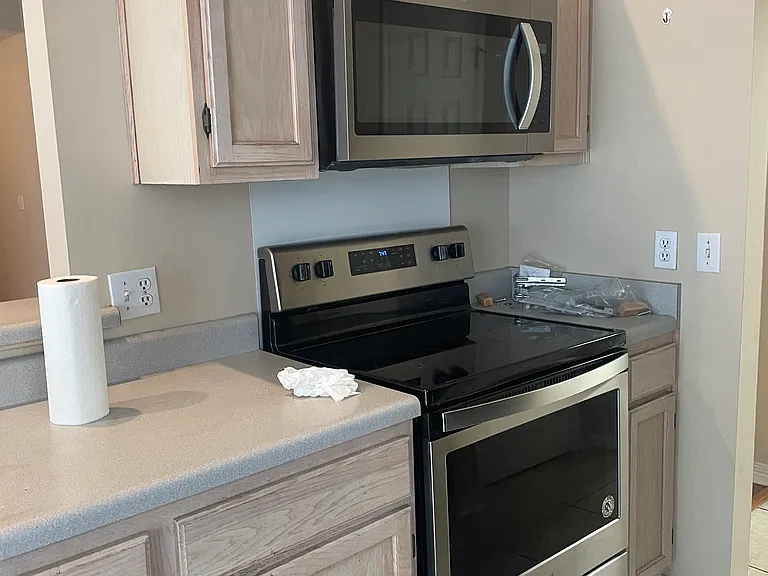 608 Medford Dr — Photo 11