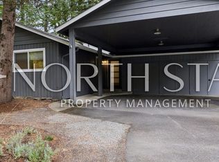 1899 Country Club Rd, Lake Oswego, OR 97034