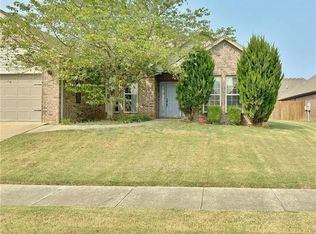 1202 SW Willow Bend Ave, Bentonville, AR 72713