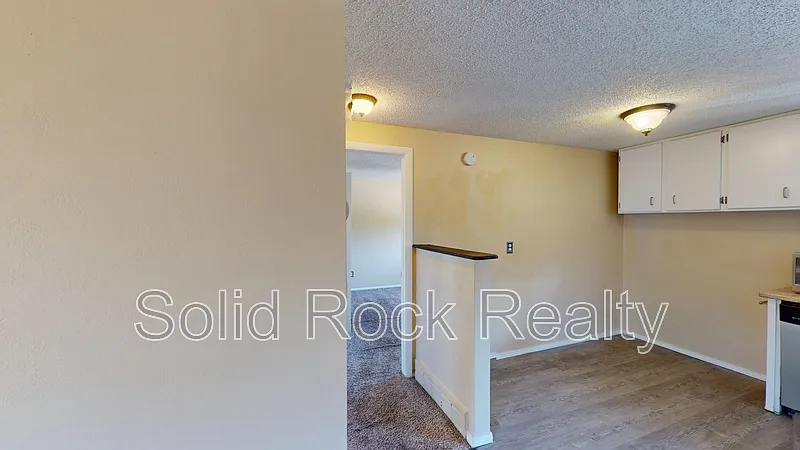 2 bed, 2.0 bath, 1480 sqft, $2,400 — Photo 4