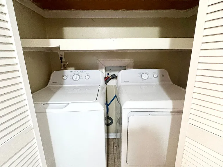 217 Ryder Dr — Photo 8