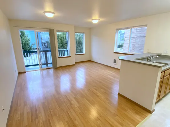 1423 NW 61st St APT 2, Seattle, WA 98107