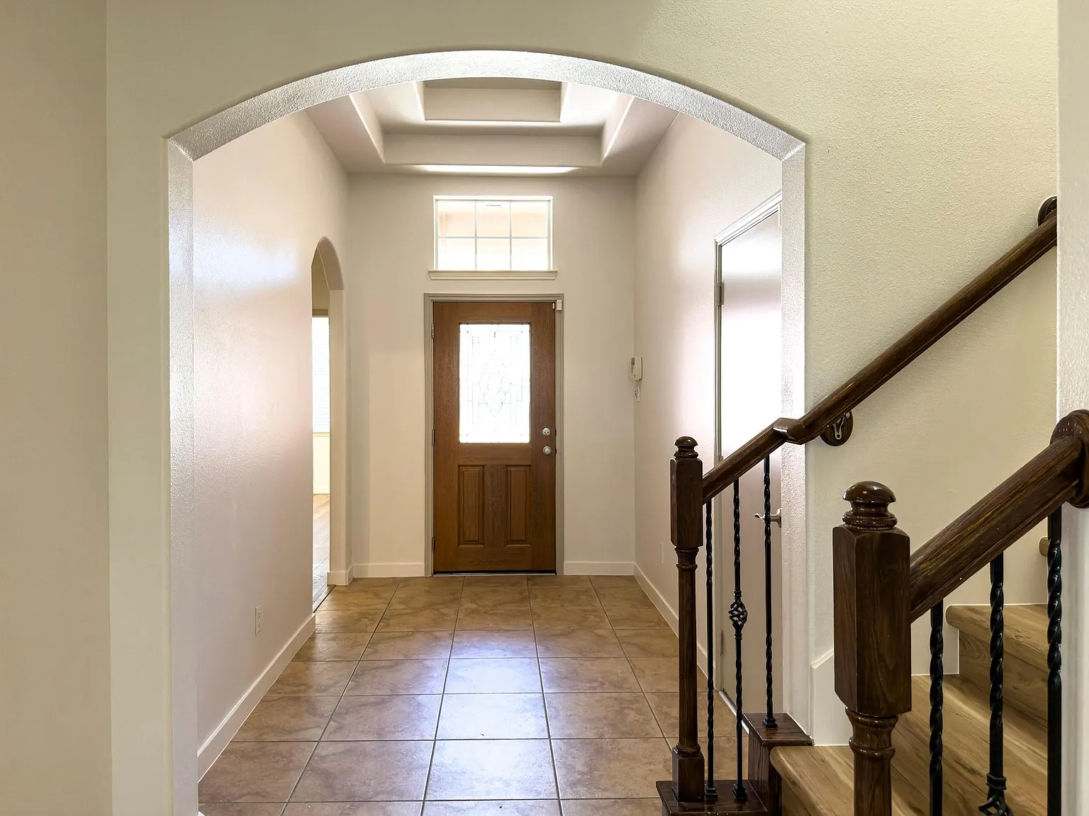 4 bed, 3.0 bath, 3403 sqft, $2,900 — Photo 3