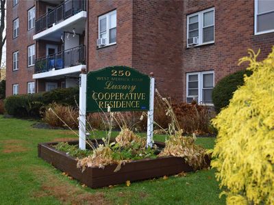 250 W Merrick Road #4G, Freeport, NY, 11520