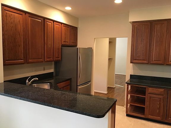 lots of counter space and ss appliances