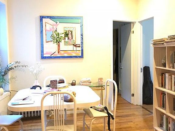 5th image of 206 Scholes St APT 8