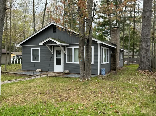 135 16th St, Prudenville, MI 48651