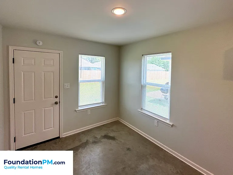2504 Sl Henry St — Photo 21