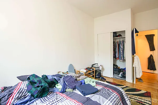 Rented by City Connections Realty | media 29