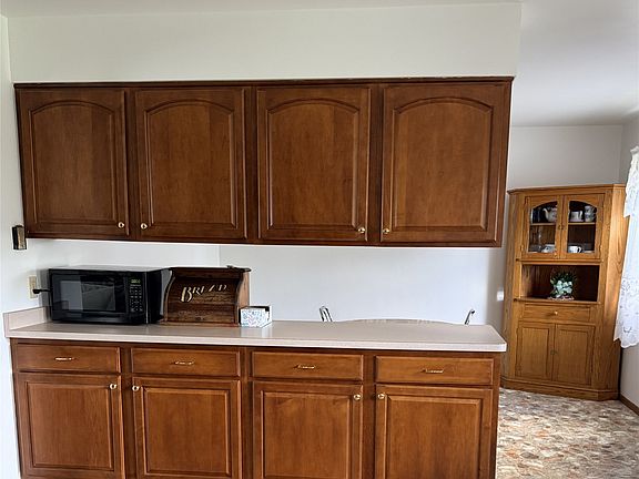 4th image of 15955 Park Avenue Ext