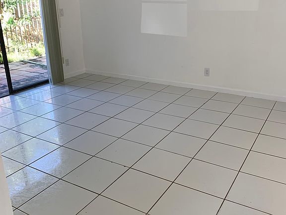 3rd image of 4958 Alder Dr