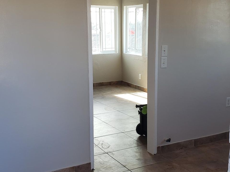 1st image of 1266-1 S Brannick Ave