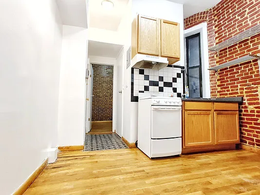 Rented by Union Square Property Management | media 13