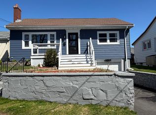 7041 Pearson Dr, Halifax, NS B3L 2K7